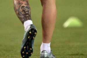 开云娱乐-政协委员建议国足实行部队制 违反纪律三年不录用