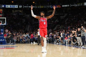 开云在线-梦回巅峰！乔治半场7中6高效拿下18分1板2助2断